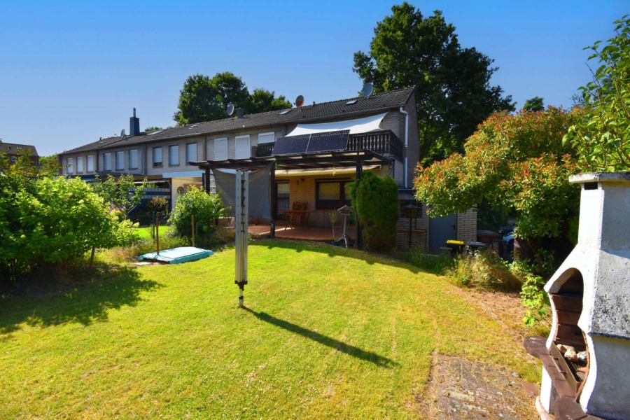 Endlich Eigenheim: Gepflegtes Reihenendhaus in traumhaft grüner Süd-Lage, 47906 Tönisberg, Reihenendhaus