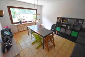 Wohn-/Esszimmer - Endlich Eigenheim: Gepflegtes Reihenendhaus in traumhaft grüner Süd-Lage