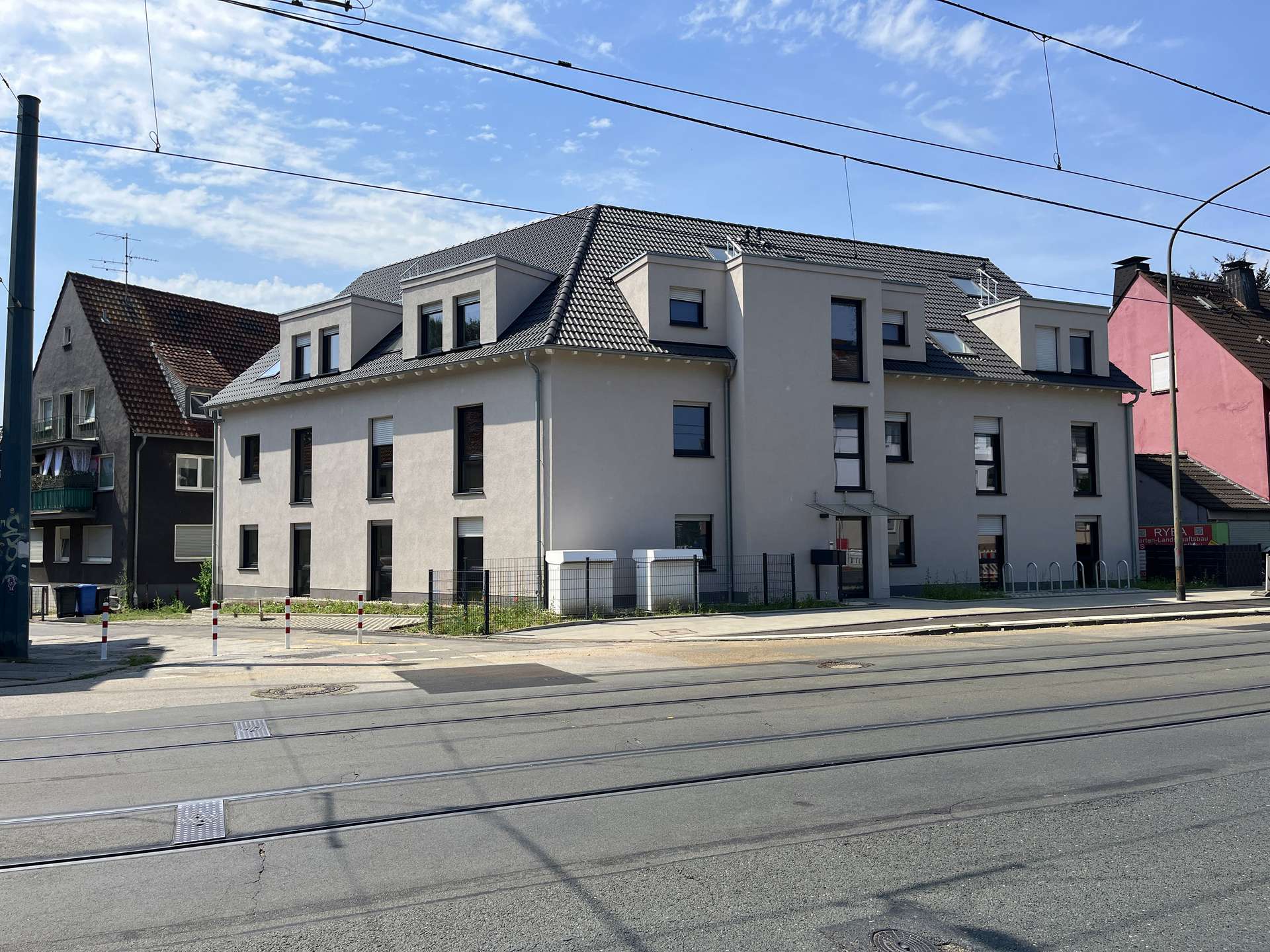 02 Außenansicht (1) - Exklusive Kapitalanlage am Schlosspark: Modernes Penthouse mit Galerie