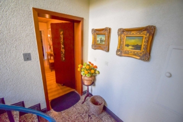 Eingang - Attraktive 3-Zimmer-Erdgeschosswohnung in zentraler Lage von Neukirchen